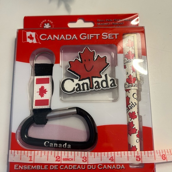 Canada gift set, pen, key chain, magnet - Picture 5 of 6